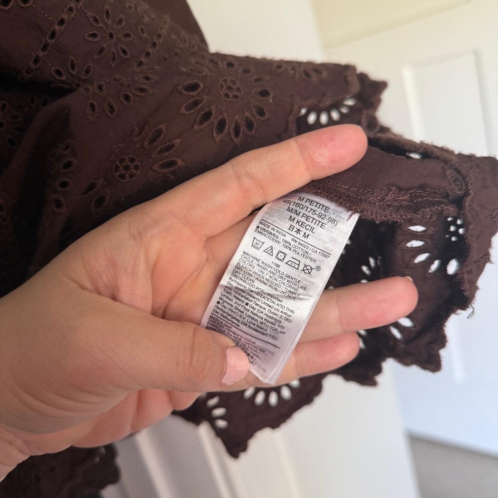 Gap Brown Eyelet Ruffle V Neck Tassel Blouse Short Sleeve - Picture 3 of 4